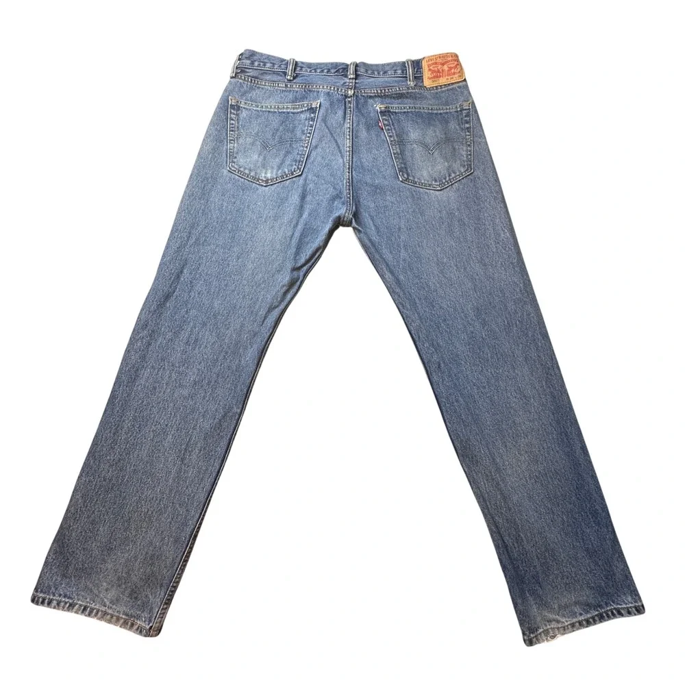 Levi's 505 Jeans Mens 38x32 Blue Regular Fit Straight Leg Medium Wash Denim